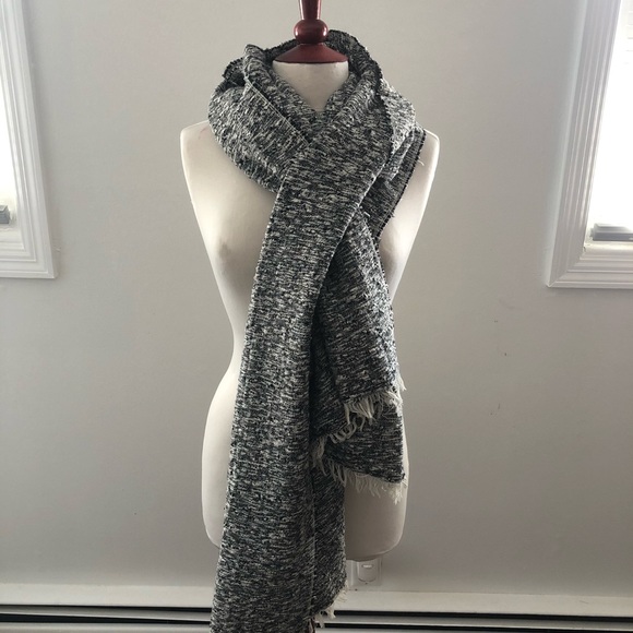 Multi Wear Vest/Scarf - Picture 5 of 6